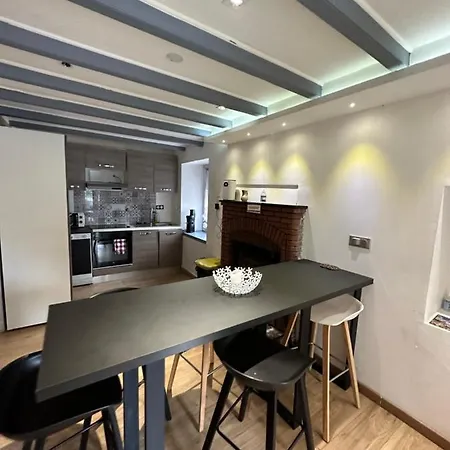 Maison De